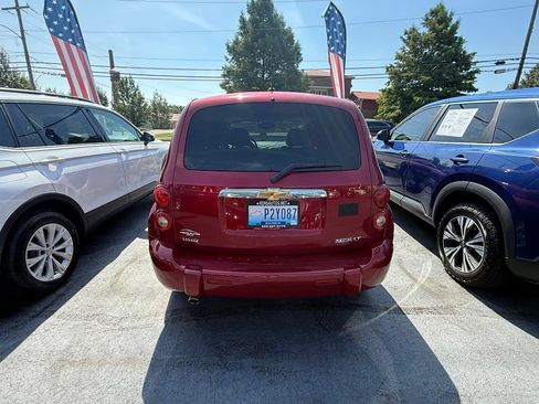 Used 2010 Chevrolet HHR LT FWD image 5