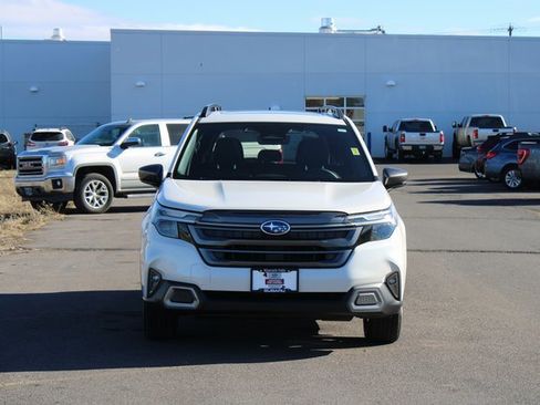 Used 2025 Subaru Forester Limited image 9