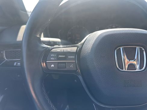 Used 2025 Honda Civic Sport image 13
