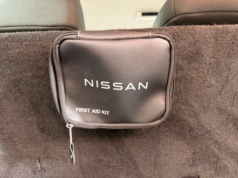 Used 2025 Nissan Rogue SV AWD/4WD image 13