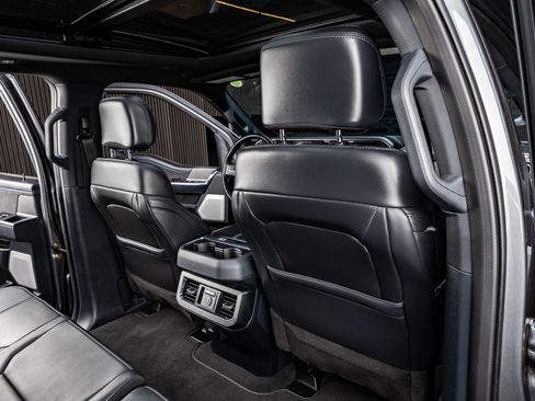 Used 2025 Ford F250 Platinum image 30