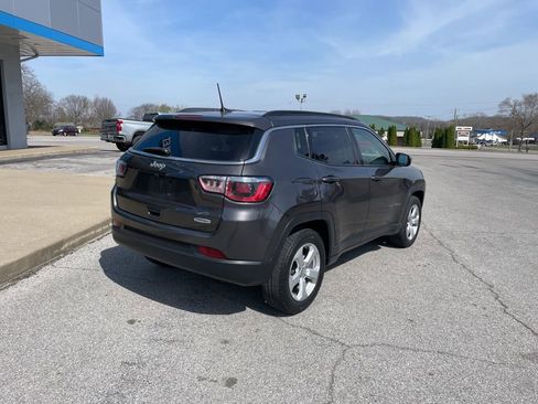 Used 2018 Jeep Compass Latitude w/ Popular Equipment Group image 8