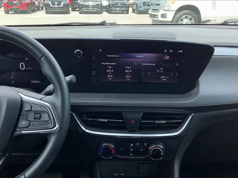 Used 2024 Buick Encore GX Preferred image 7