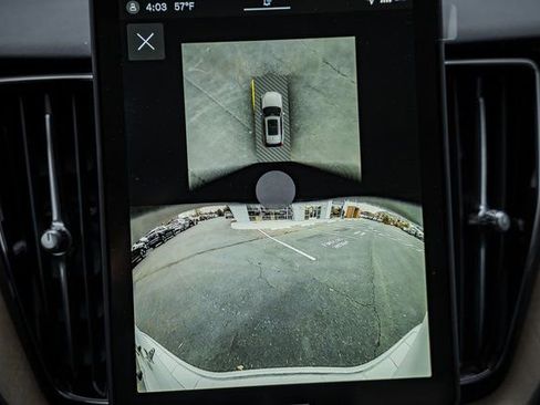 New 2026 Volvo XC60 B5 Plus w/ Protection Package Premier image 40