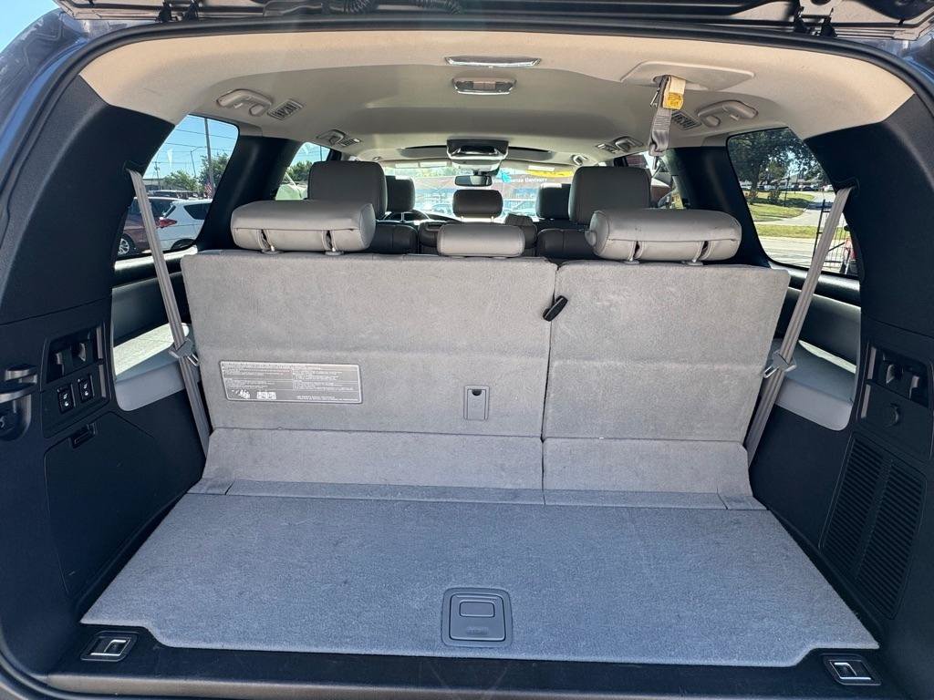 Used 2019 Toyota Sequoia SR5 w/ Premium Package RWD image 24