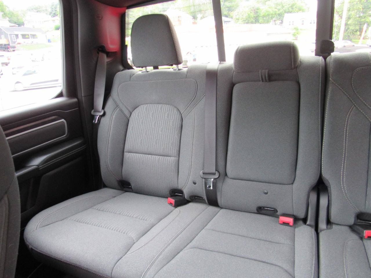 Used 2022 RAM 1500 Big Horn AWD/4WD image 8