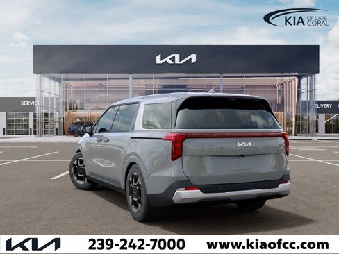 New 2026 Kia Carnival EX FWD image 4