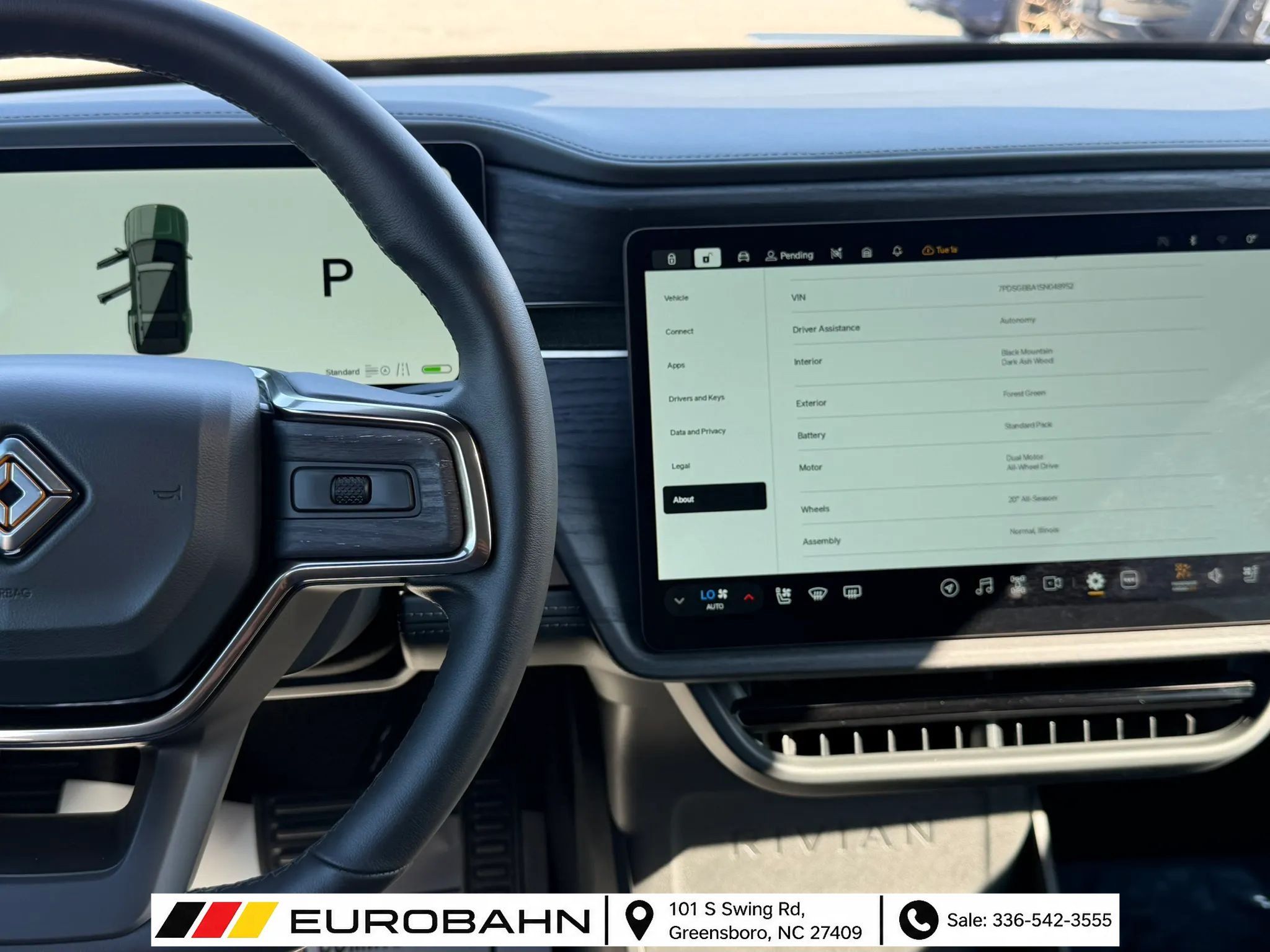Used 2025 Rivian R1S Adventure Dual AWD/4WD image 11