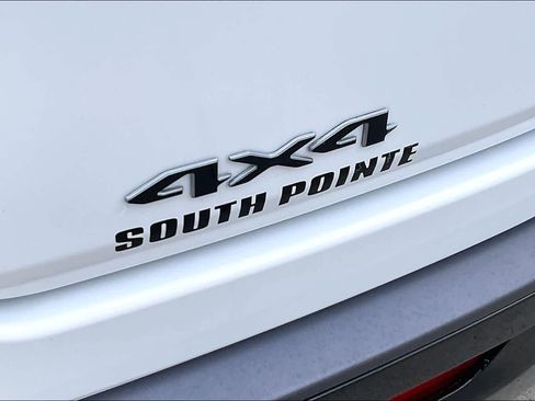 New 2026 Jeep Grand Wagoneer L Limited AWD/4WD image 15