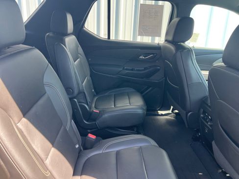 Used 2022 Chevrolet Traverse LT AWD/4WD image 24