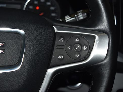 Used 2024 GMC Terrain SLT image 11