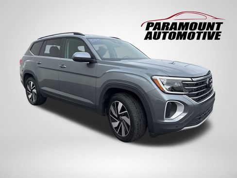 Certified 2025 Volkswagen Atlas SE image 3