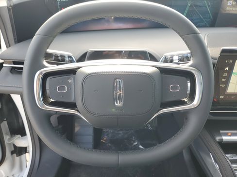 New 2026 Lincoln Nautilus Reserve image 16