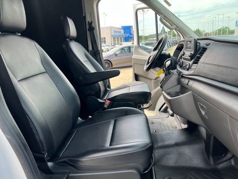 Used 2023 Ford Transit 250 Medium Roof AWD w/ Load Area Protection Package image 13