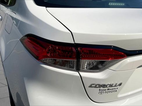 Used 2026 Toyota Corolla LE FWD image 27