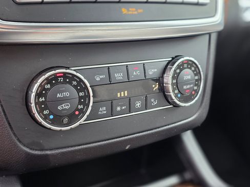 Used 2016 Mercedes-Benz GL 450 4MATIC image 35