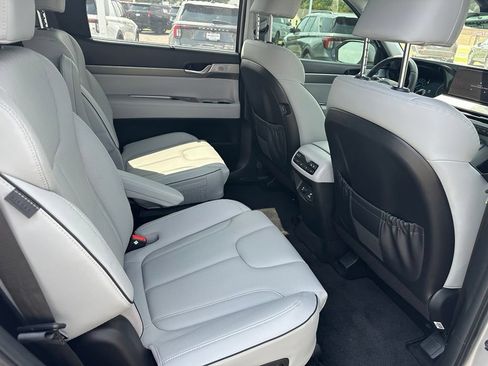 Used 2023 Hyundai Palisade SEL w/ Premium Package AWD/4WD image 29