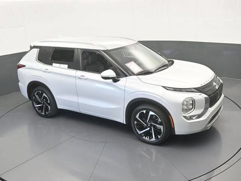 Used 2024 Mitsubishi Outlander SEL FWD image 57