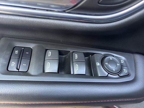 Used 2022 Chevrolet Tahoe RST image 24