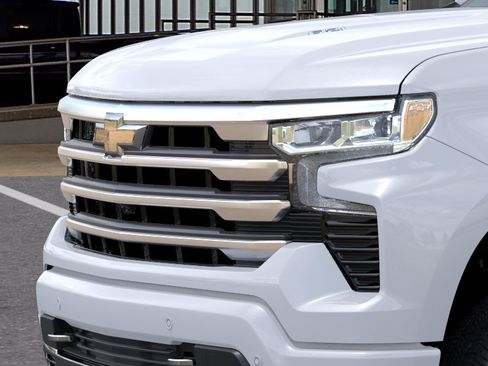 New 2026 Chevrolet Silverado 1500 High Country AWD/4WD image 13