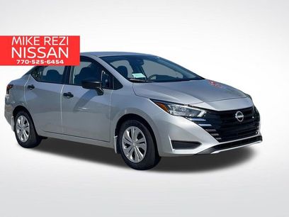 New 2025 Nissan Versa S w/ Trunk Package