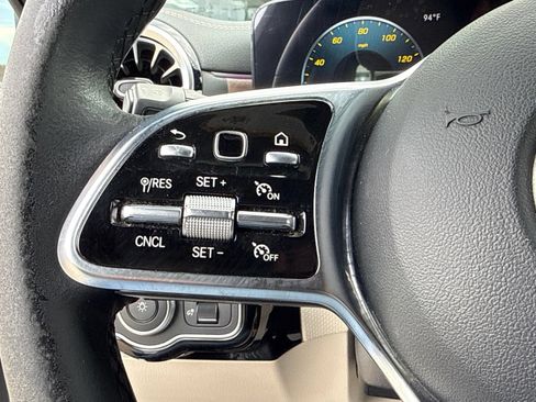 Used 2023 Mercedes-Benz CLA 250 image 30