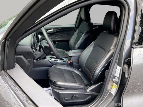 Certified 2025 Ford Escape ST-Line w/ Tech Pack #1 FWD image 25
