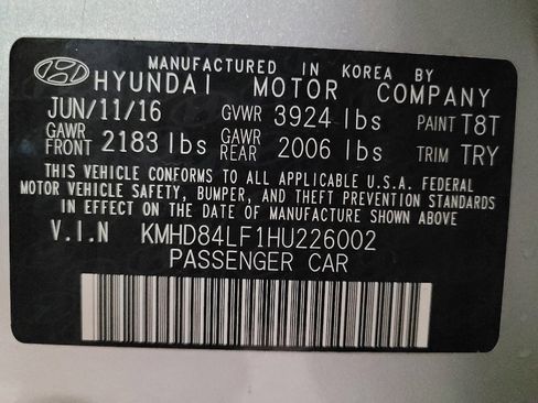 Used 2017 Hyundai Elantra Limited FWD image 33