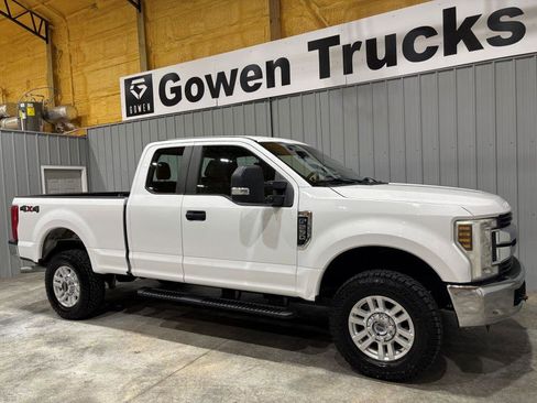 Used 2019 Ford F250 XL w/ STX Appearance Package AWD/4WD image 3