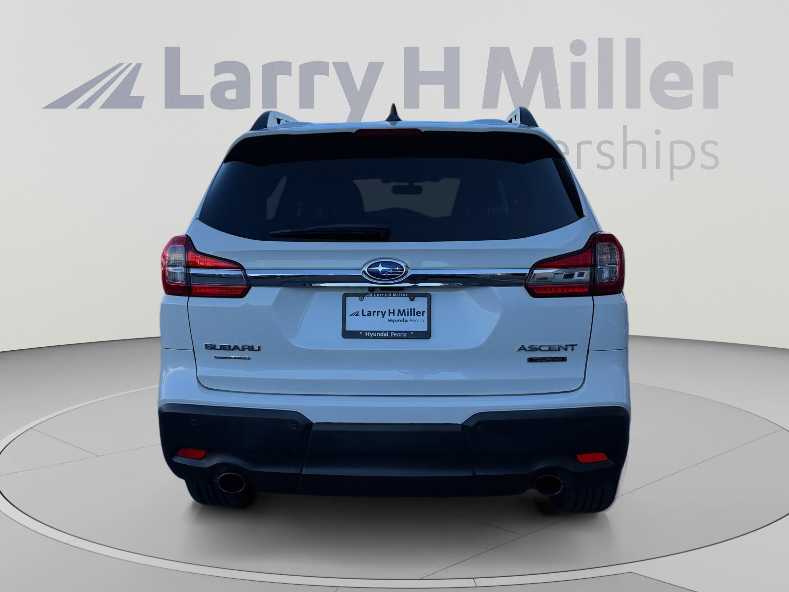 Used 2019 Subaru Ascent Touring AWD/4WD image 4