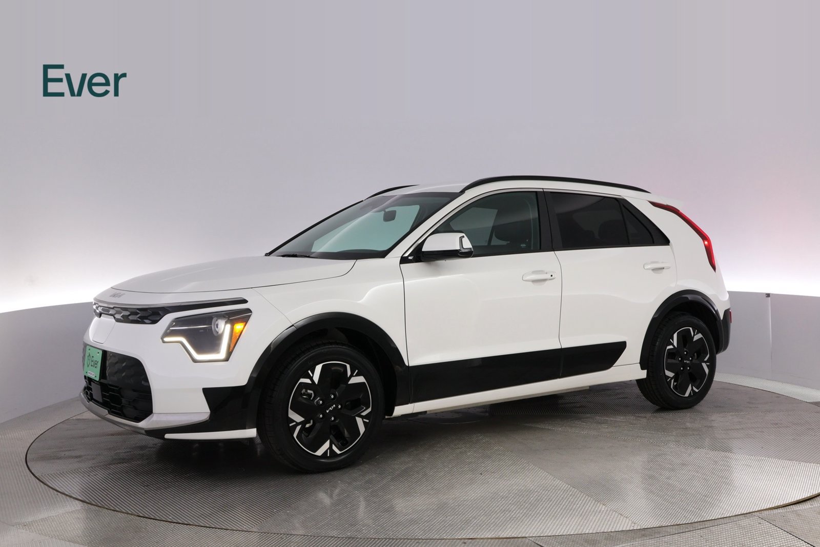 Used 2024 Kia Niro Wind w/ Wind Preserve Package FWD image 18