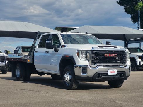 Used 2023 GMC Sierra 3500 Pro w/ Convenience Package AWD/4WD image 3