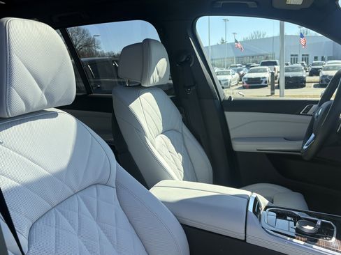 Used 2026 BMW X5 xDrive40i image 33