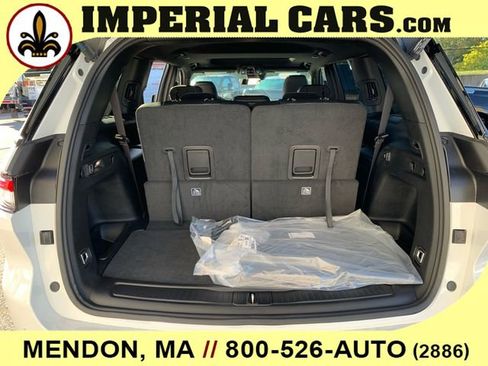 New 2025 Jeep Grand Cherokee L Altitude image 11