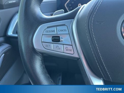 Used 2024 BMW X7 xDrive40i w/ Executive Package image 32