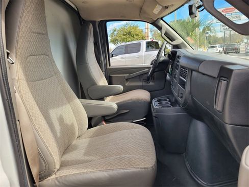 Used 2019 Chevrolet Express 3500 Work Van w/ Power Convenience Package image 13