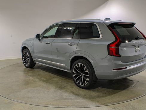 New 2026 Volvo XC90 T8 Plus w/ Protection Package AWD/4WD image 3