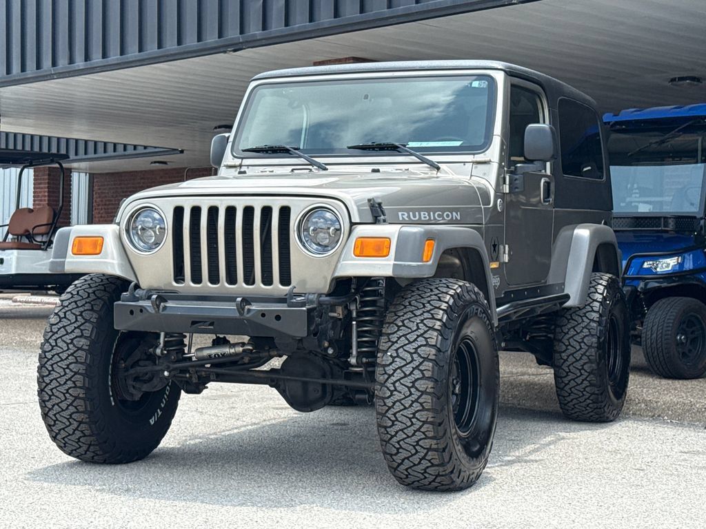 Used 2005 Jeep Wrangler Unlimited Rubicon w/ Sahara Edition Group AWD/4WD image 3