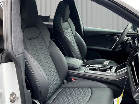 New 2026 Audi RS Q8 performance image 11