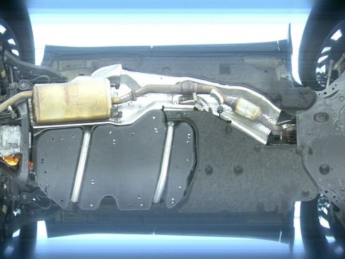 Used 2021 Toyota Highlander Platinum image 3