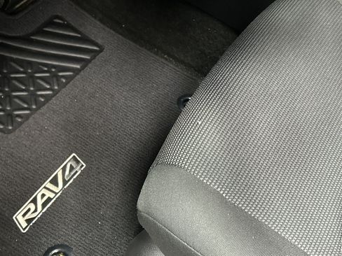 Used 2023 Toyota RAV4 LE FWD image 15