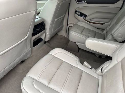 Used 2019 GMC Yukon XL Denali w/ Denali Ultimate Package AWD/4WD image 12