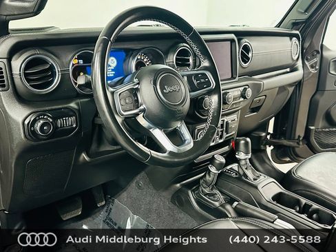 Used 2021 Jeep Wrangler Unlimited Sahara AWD/4WD image 13