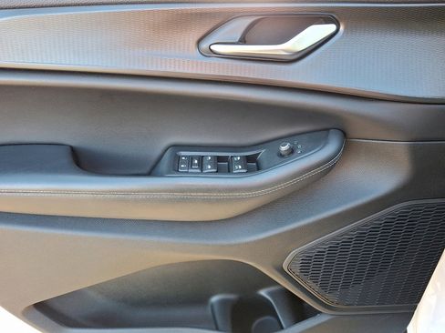 Certified 2023 Jeep Grand Cherokee Laredo image 23