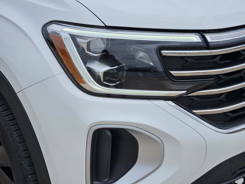 Used 2024 Volkswagen Atlas SE FWD image 27
