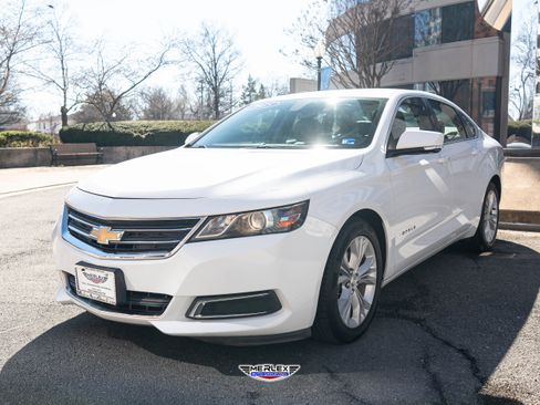 Used 2015 Chevrolet Impala LT w/ Convenience Package image 3