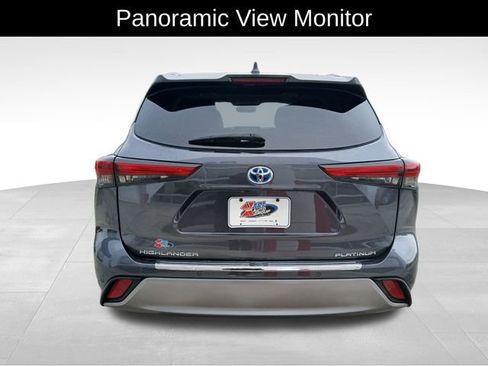 Used 2020 Toyota Highlander Platinum image 5