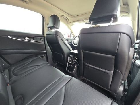 Used 2022 Lincoln Nautilus Reserve w/ Equipment Group 201A image 20