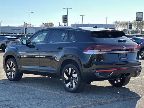 New 2026 Volkswagen Atlas Cross Sport SE image 4