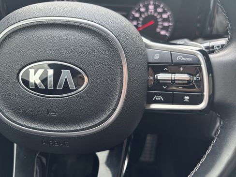 Used 2021 Kia Sorento EX AWD/4WD image 16